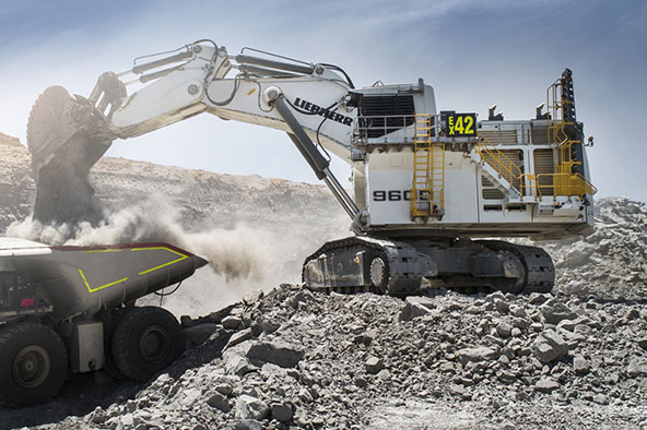 Top 5 benefits of the Liebherr R 9600