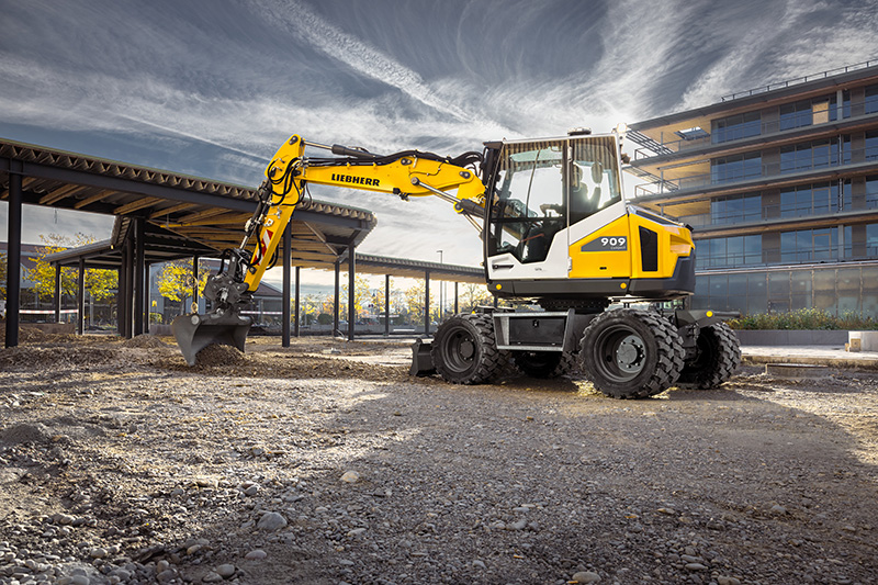 Liebherr wheeled excavators A 909 Compact and A 911 Compact are making their debut at Bauma