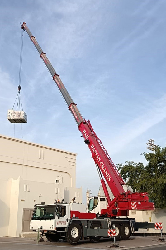 Three new Liebherr cranes for Bahrain: Haji Hassan Cranes modernises its fleet