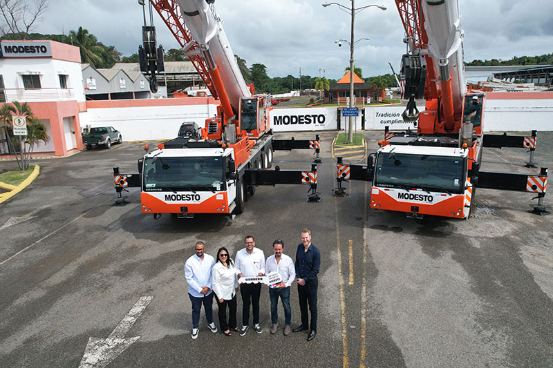 Dos nuevas 5 ejes de Liebherr en la República Dominicana: El Grupo Modesto adquiere una LTM 1150-5.3 y una LTM 1230-5.1