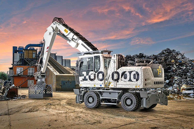 リープヘル LIEBHERR 気持ち良かっ 大型カレンダー 2024
