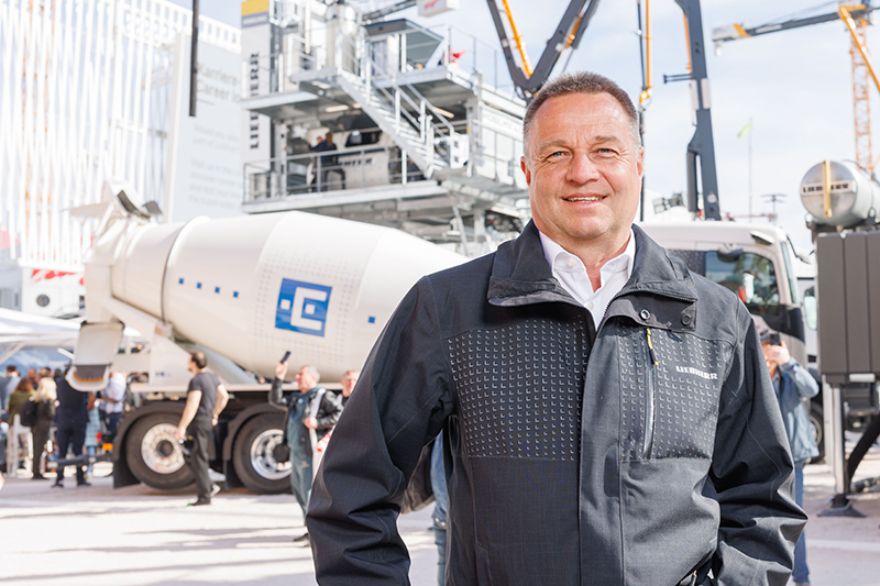 Klaus Eckert blickt auf viele tolle Messeerlebnisse auf der Bauma zurück