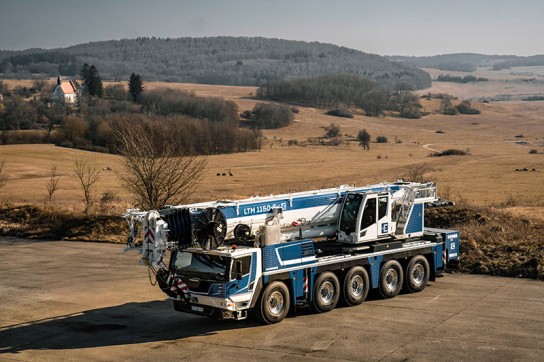 その他 bauma 2025 LTM 1400-6.1 Mobile crane Zero emissions, full power