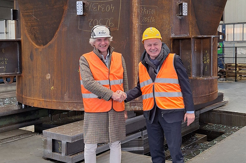 Strength in motion: slewing bearings for Cimolai Technology’s rail-mounted boom cranes