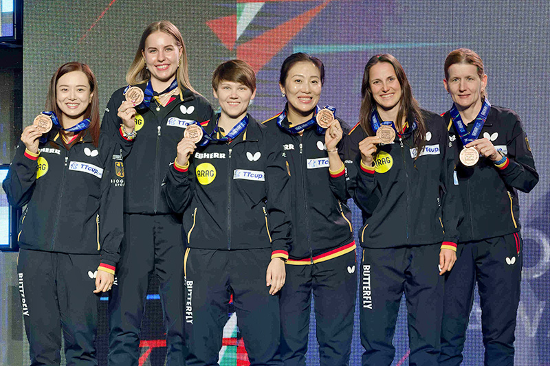 Tischtennis WM in London: Liebherr gratuliert DTTB Damen zu Bronze bei Jubiläums Weltmeisterschaft