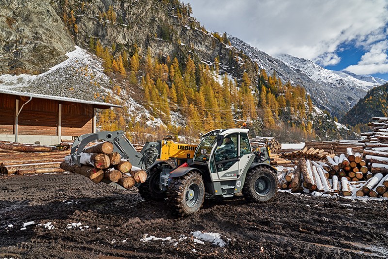 Liebherr at LIGNA 2025: Special machines and solutions for the