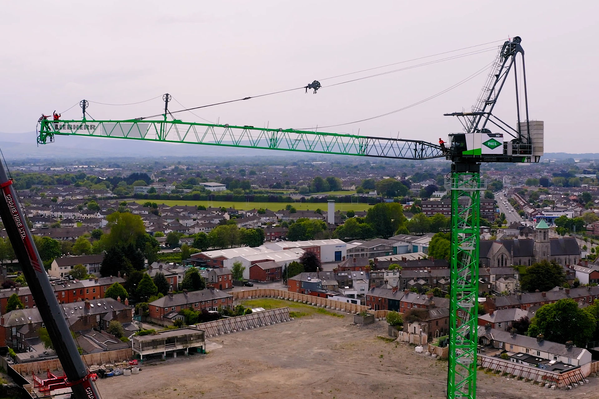 Liebherr delivers first 440 HC-L luffing jib crane to John Paul Construction in Ireland