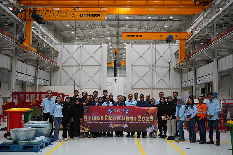 Liebherr Indonesia opens its doors to inspire the next generation