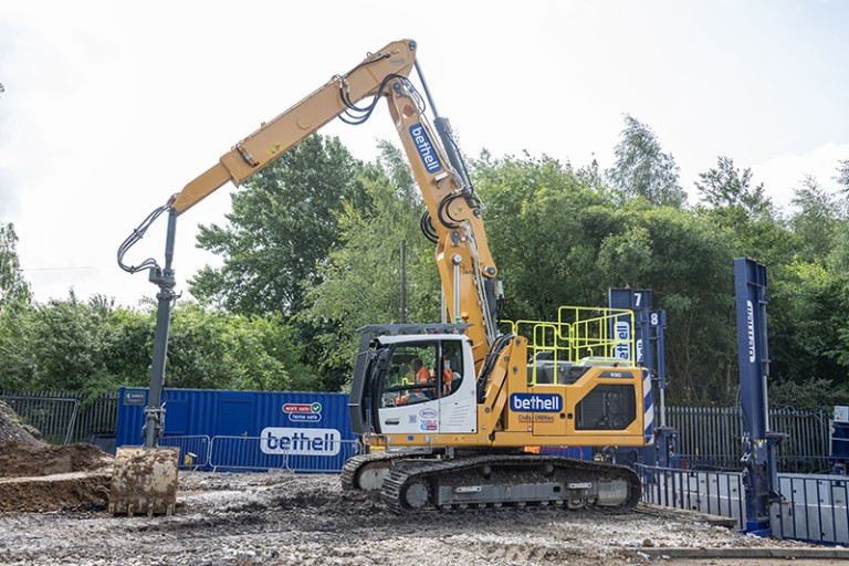 Liebherr special excavators - Liebherr
