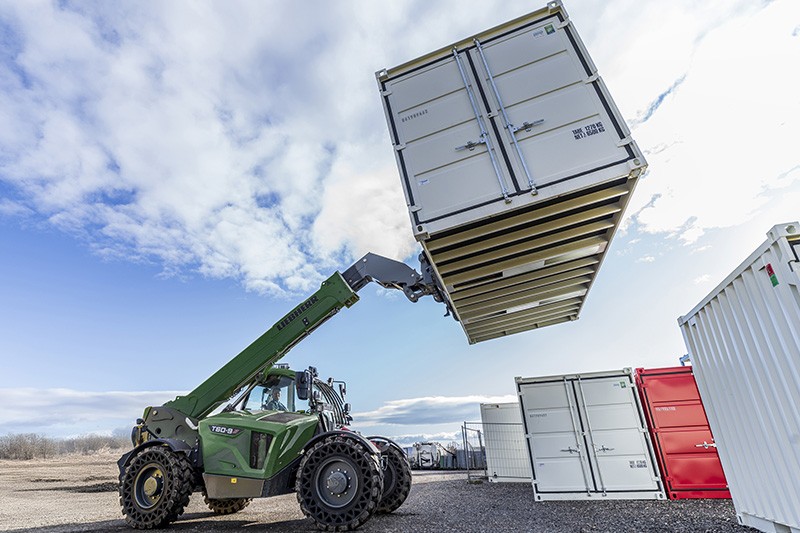 T 60-9s on display: Liebherr's versatile telescopic handler for