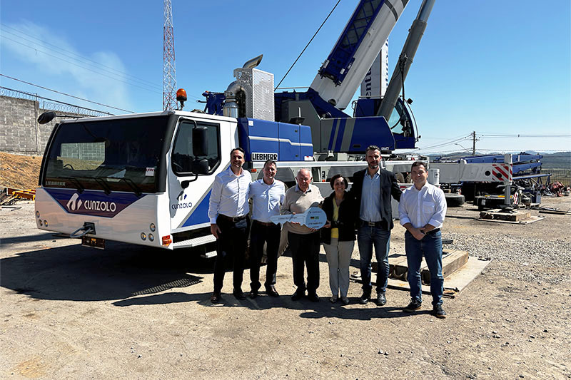 Fokus auf Industrie und Bau: Cunzolo verstärkt sich mit Liebherr-Mobilkran LTM 1230-5.1