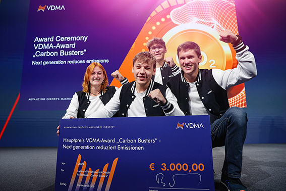 Liebherr-Auszubildende gewinnen VDMA Award 2025