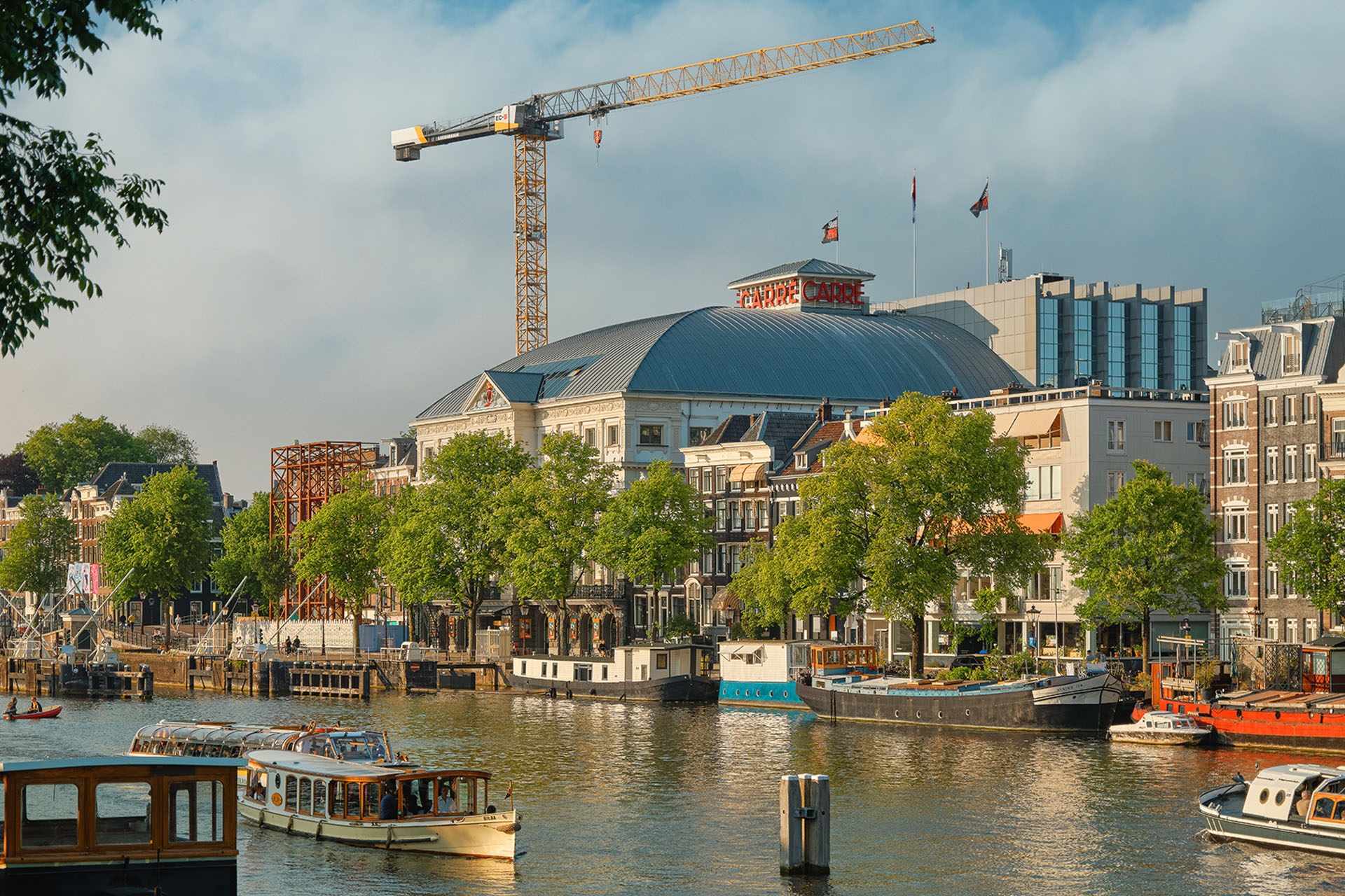 Liebherr Fibre crane masters lifting operations against stunning backdrop in the heart of Amsterdam
