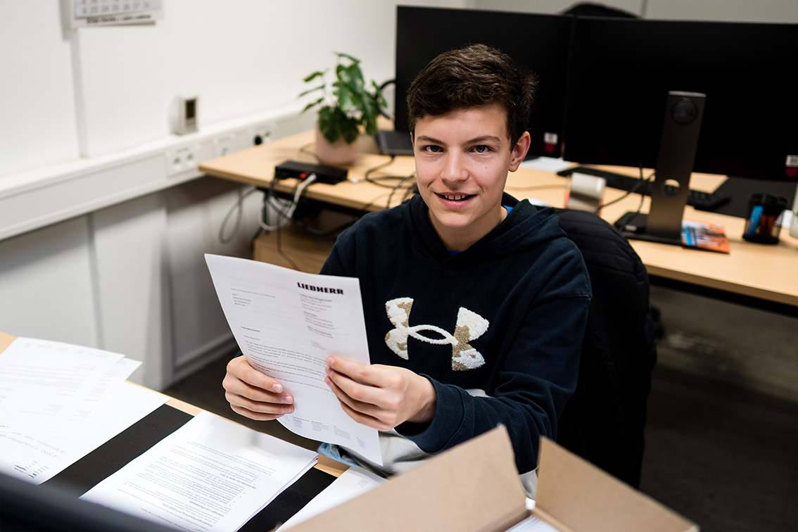 Mitmachen – Ehrensache: 62 junge Menschen jobben bei Liebherr für den guten Zweck