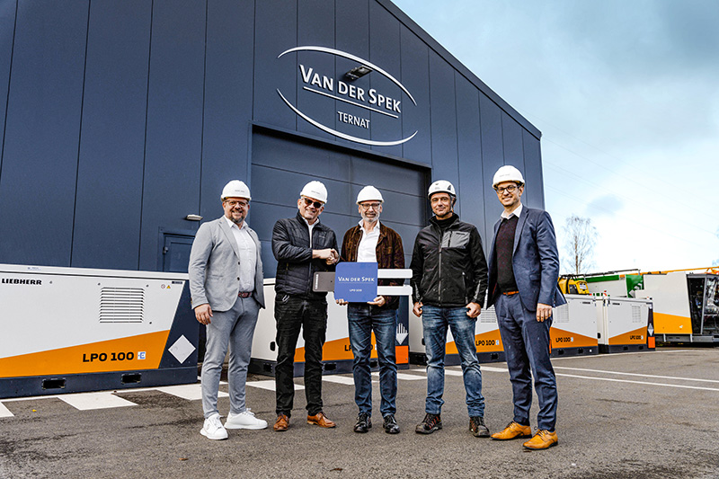 Energy transition on construction sites: Van der Spek invests in nine mobile Liebherr energy storage systems