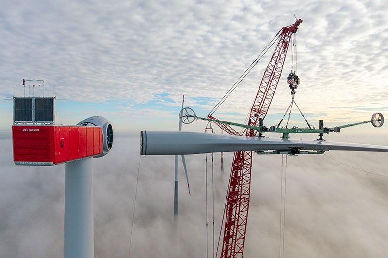 Three Liebherr 800-tonne cranes at a wind farm - Liebherr