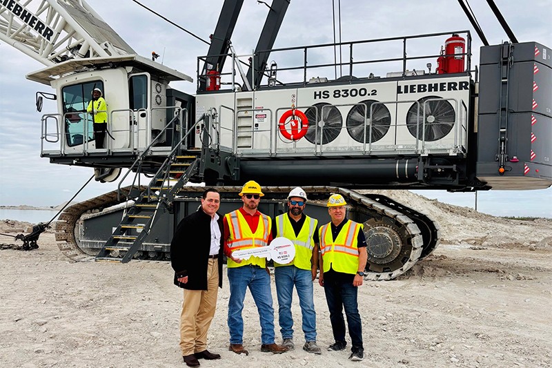 Liebherr delivers Ryan Mining Inc. its first HS 8300.2 dragline