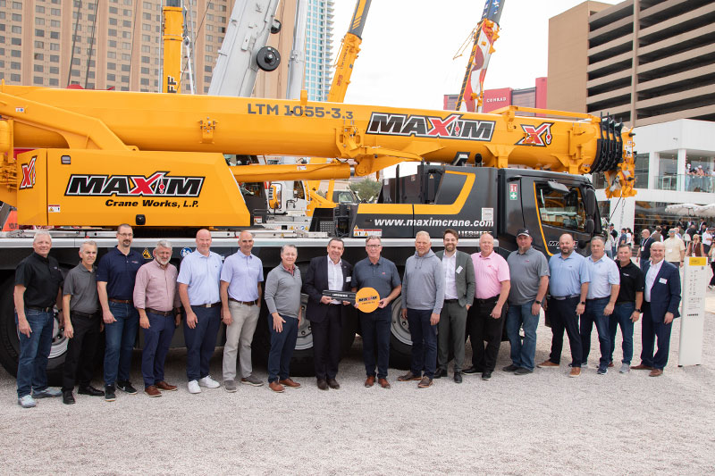 Liebherr delivers an LTM 1055-3.3 mobile crane to Maxim Crane Works at Conexpo 2026