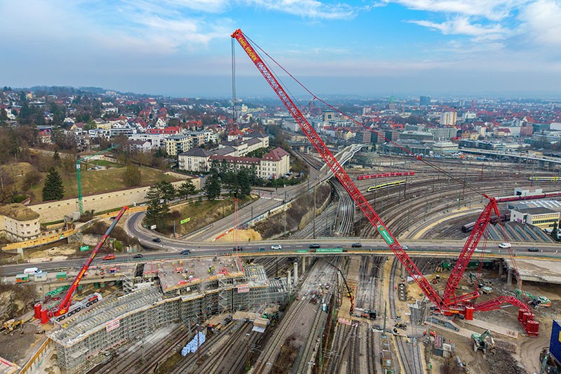 LIEBHERR LR 11000 실물사진