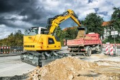 Already available on the market since 2018, the R 914 Compact crawler excavator continues to stand out as the most compact model produced by Liebherr in Colmar, France.