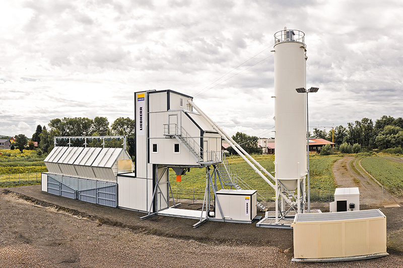 Liebherr Mobilmix concrete batching plants for more efficiency and mobility