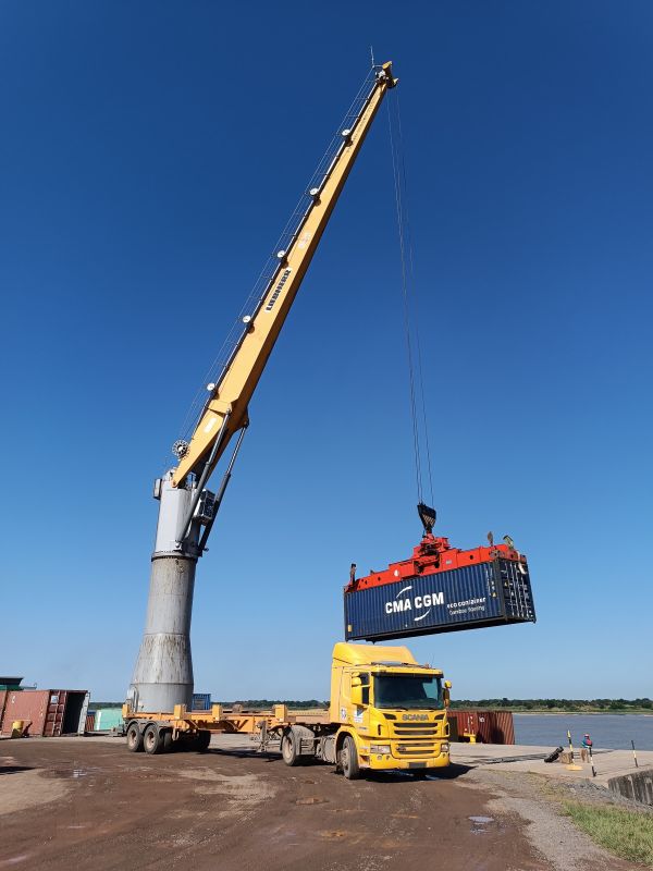 Liebherr delivers electric-powered FCC 280 to Paraguay’s leading terminal