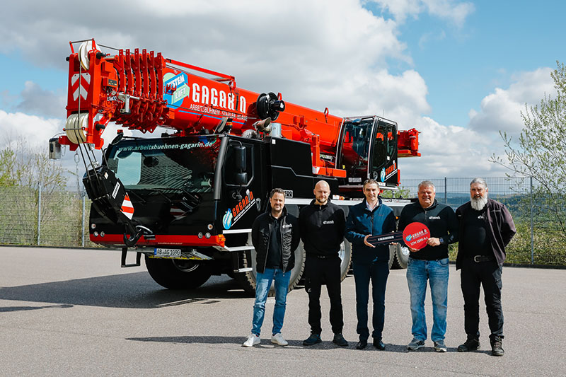 First Liebherr mobile crane in the fleet: Gagarin takes delivery of LTM 1090-4.2