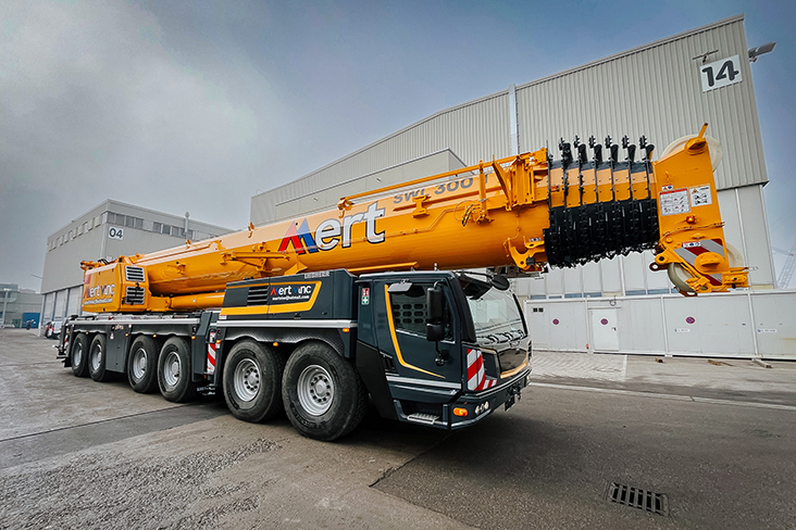 High lifting capacity, long reach: new LTM 1300‑6.4 for Mert Vinç