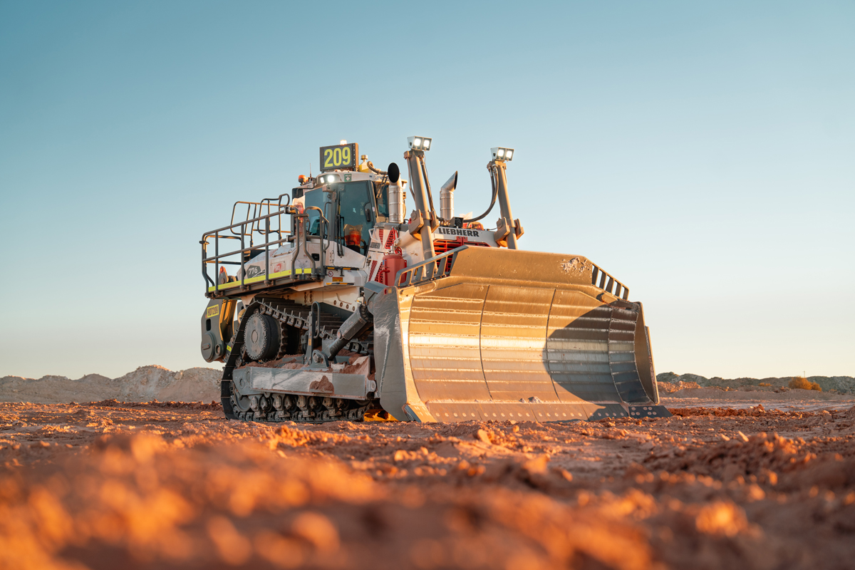 MACA welcomes its first Liebherr dozers into its mining fleet