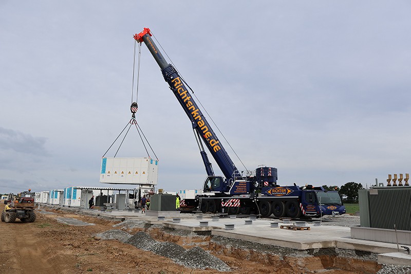 Richter enhances Liebherr fleet with second LTM 1450 8.1 - Liebherr