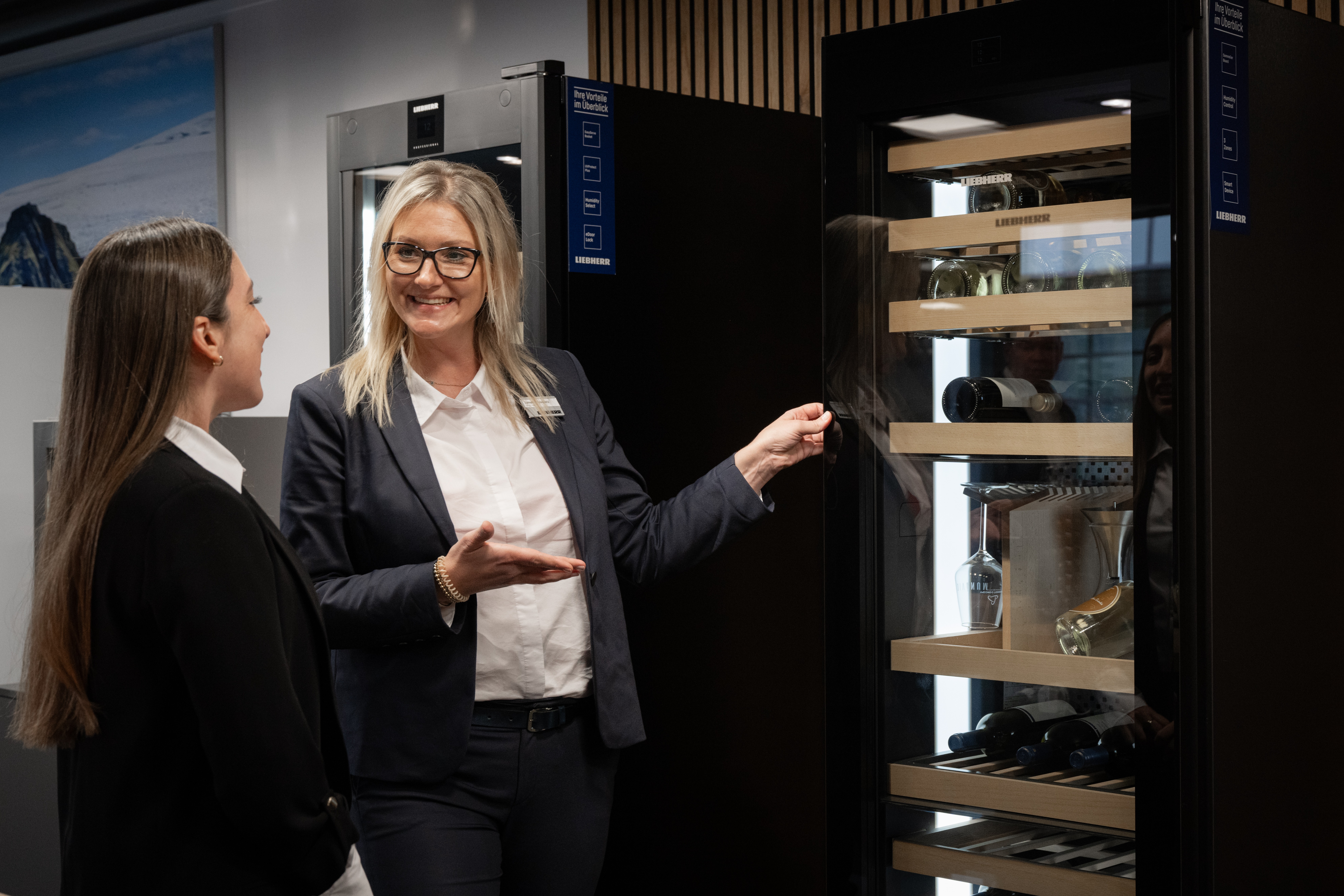 Liebherr Professional startet neues Schulungsangebot für Händler: Wissen für den professionellen Einsatz