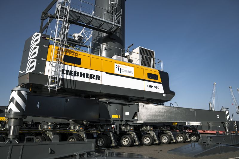 Liebherr LHM 550 supports Patimban terminal’s operational debut