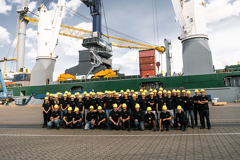 58 Nachwuchskräfte starten bei Liebherr Rostock ins Berufsleben