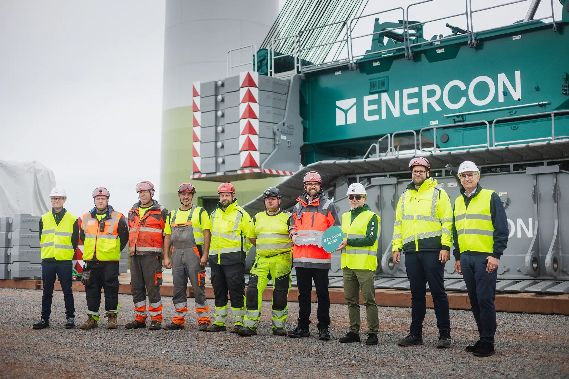 Enercon expands crane fleet with Liebherr LR 11000 crawler crane