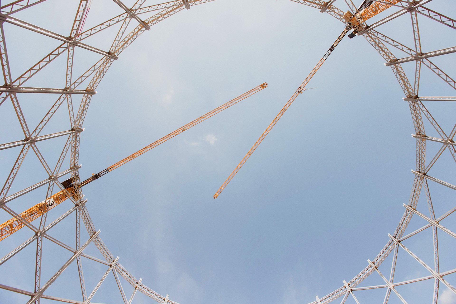 Three Liebherr flat-top cranes support the transformation of Milan's Bovisa gasometers