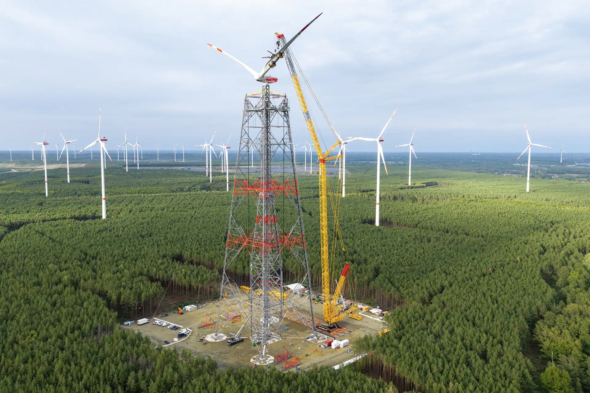 Liebherr LR 11350 erects the world’s tallest wind turbine
