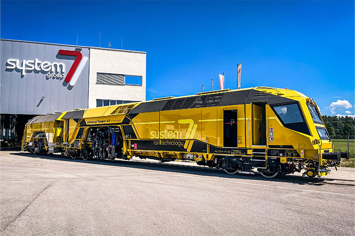 Right on track with Liebherr: 24 digital eyes for track construction giant