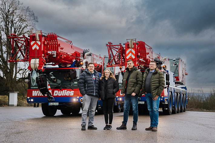Twin pack: Wille & Dulies takes delivery of two 5-axle mobile cranes from Liebherr