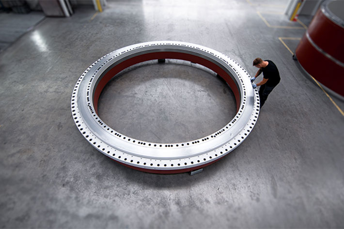 Liebherr slewing bearings ensure self-alignment of floating wind turbines