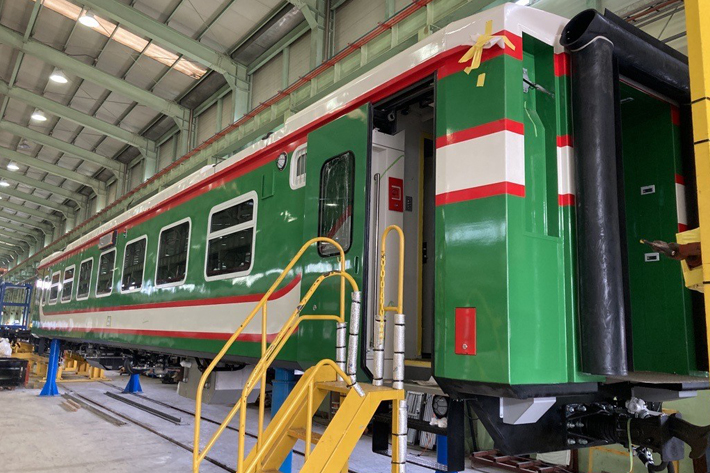 Liebherr successfully integrates HVAC units in passenger coaches