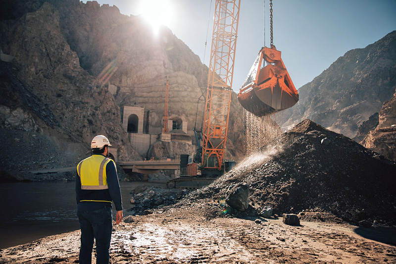 Liebherr connects: Impressive infrastructure projects in Turkey
