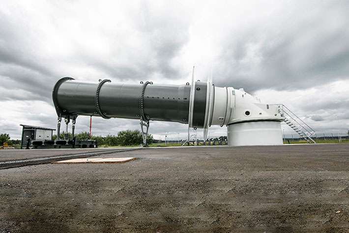 Testing makes the difference: new test bench for Liebherr main bearings