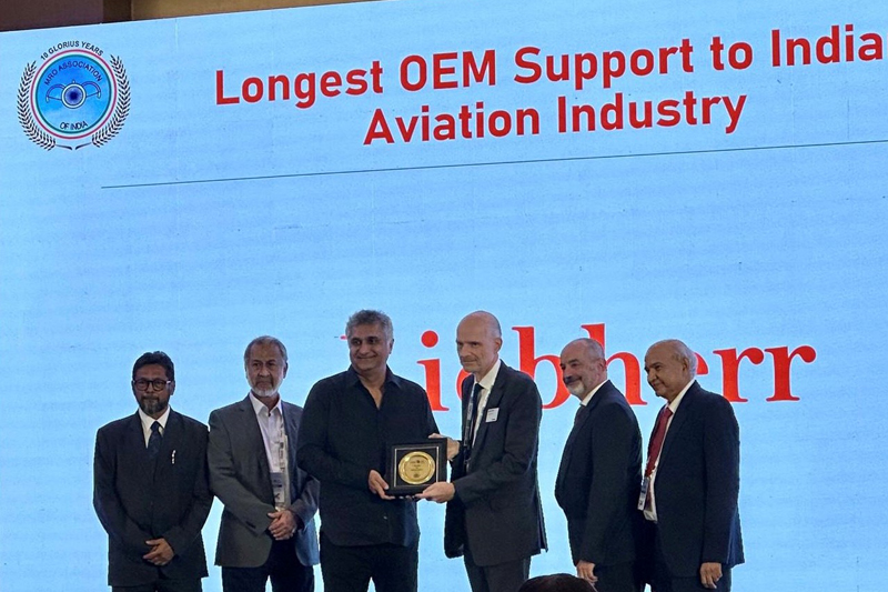 Outstanding customer service: Liebherr-Aerospace receives award at Aero MRO India
