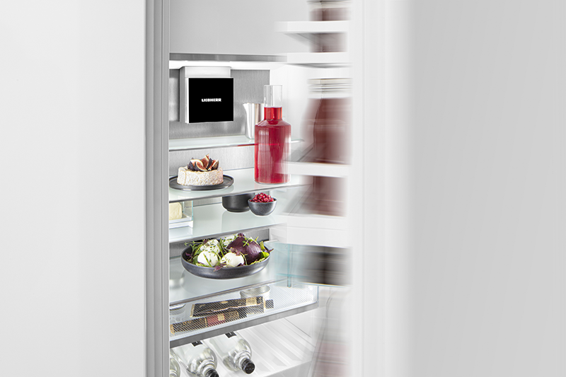 AutoDoor for Liebherr appliances wins iF Design Award