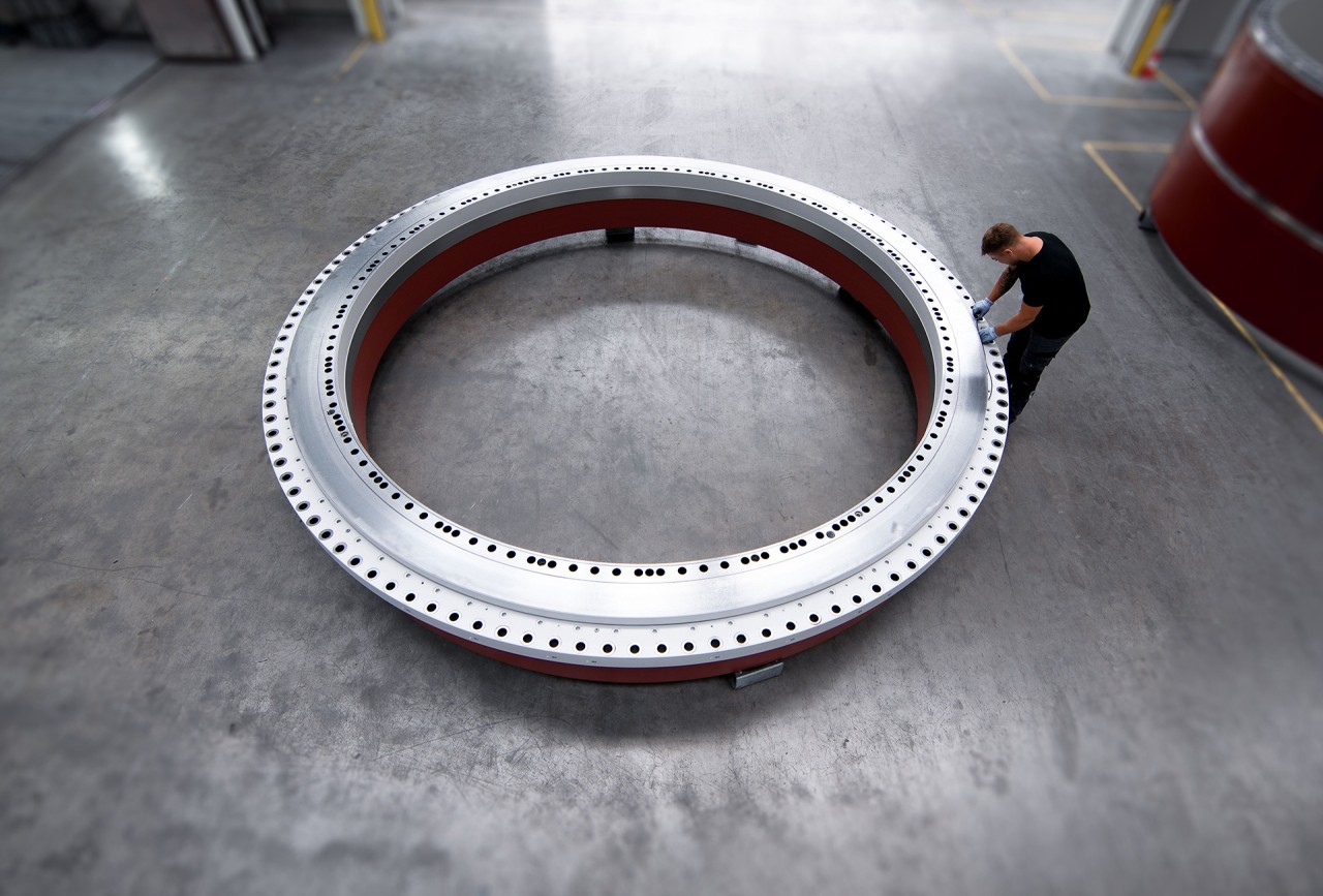 An image of a mooring bearing preassembled for floating wind turbines by Liebherr