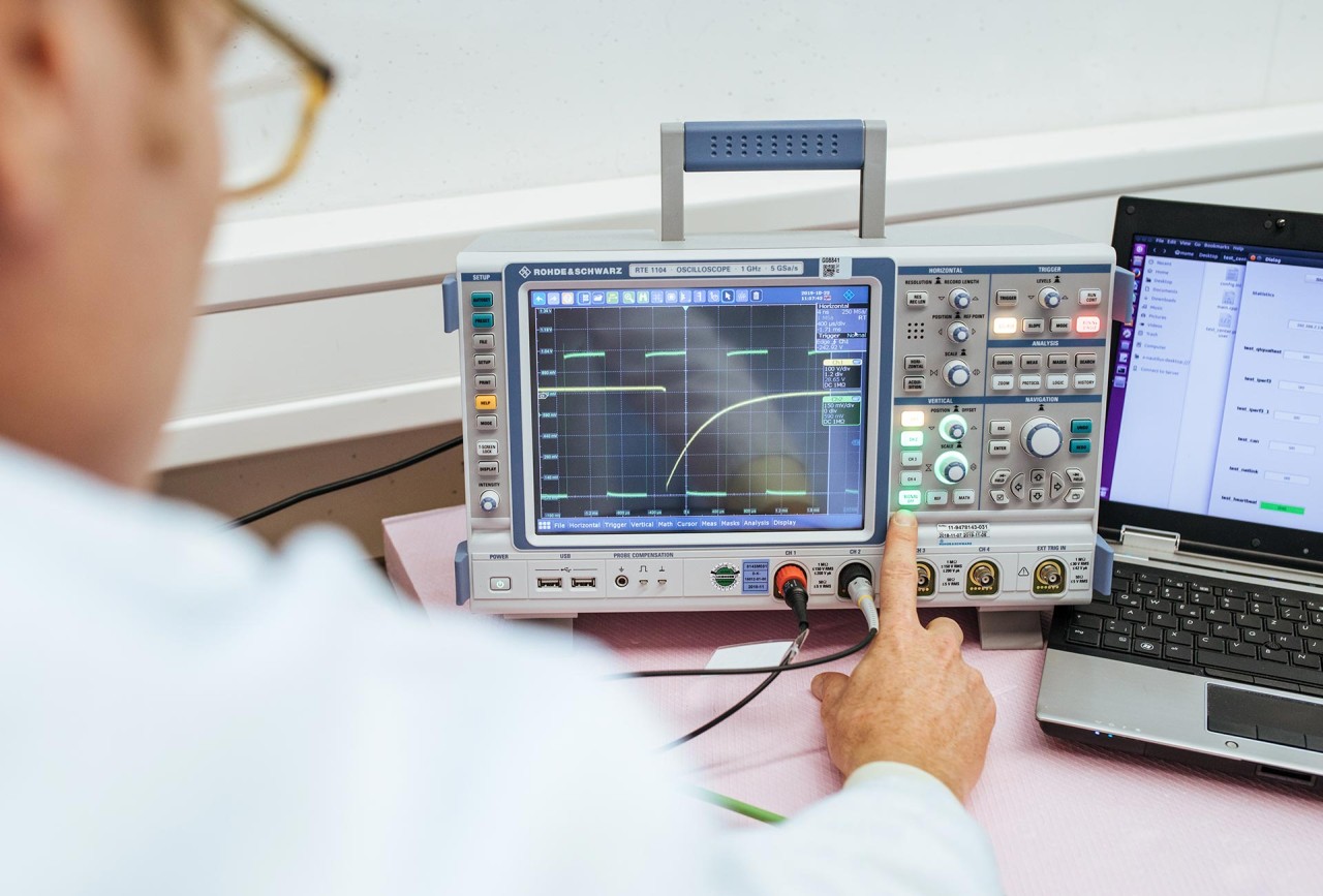 liebherr-test-center-for-electronics-optimizing