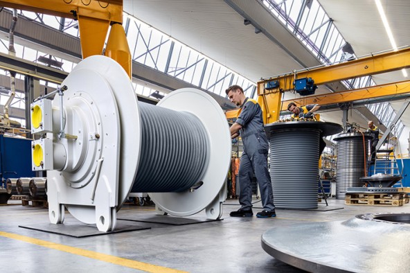 liebherr-winch-image-compact-image