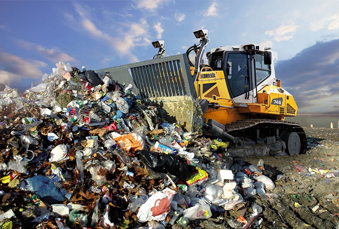 Liebherr-crawler-dozer-waste