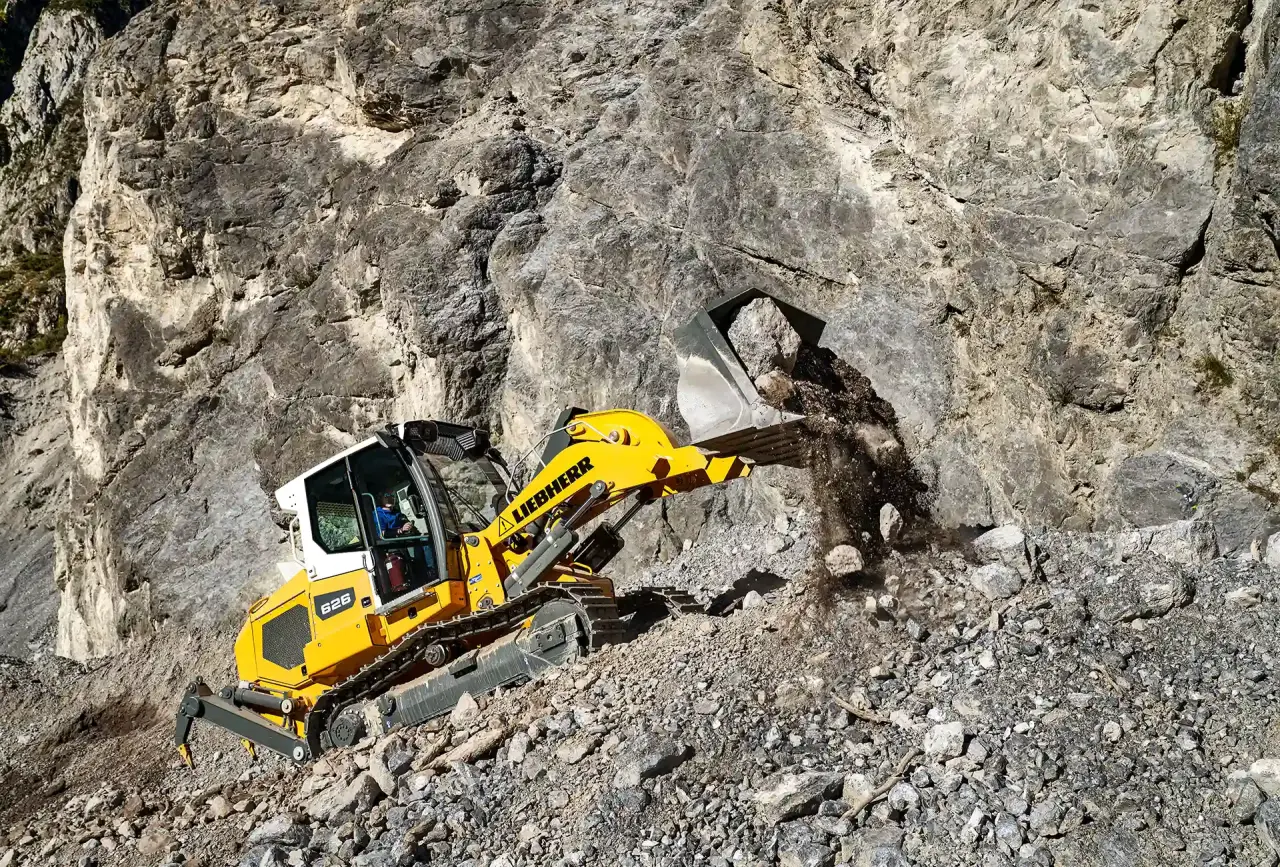 Liebherr-application-crawler-loader