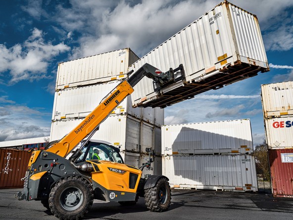 Liebherr-bayernhafen-bamberg-stacking